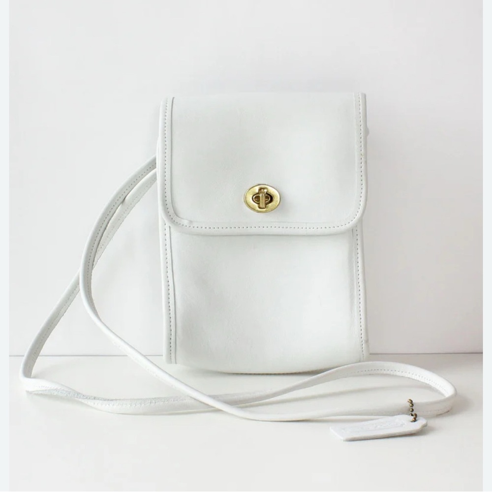 Vintage Coach Scooter Crossbody Purse white